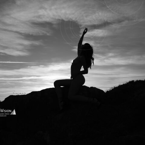 Sunset nude silhouette 02 - Model: Maria do Mar